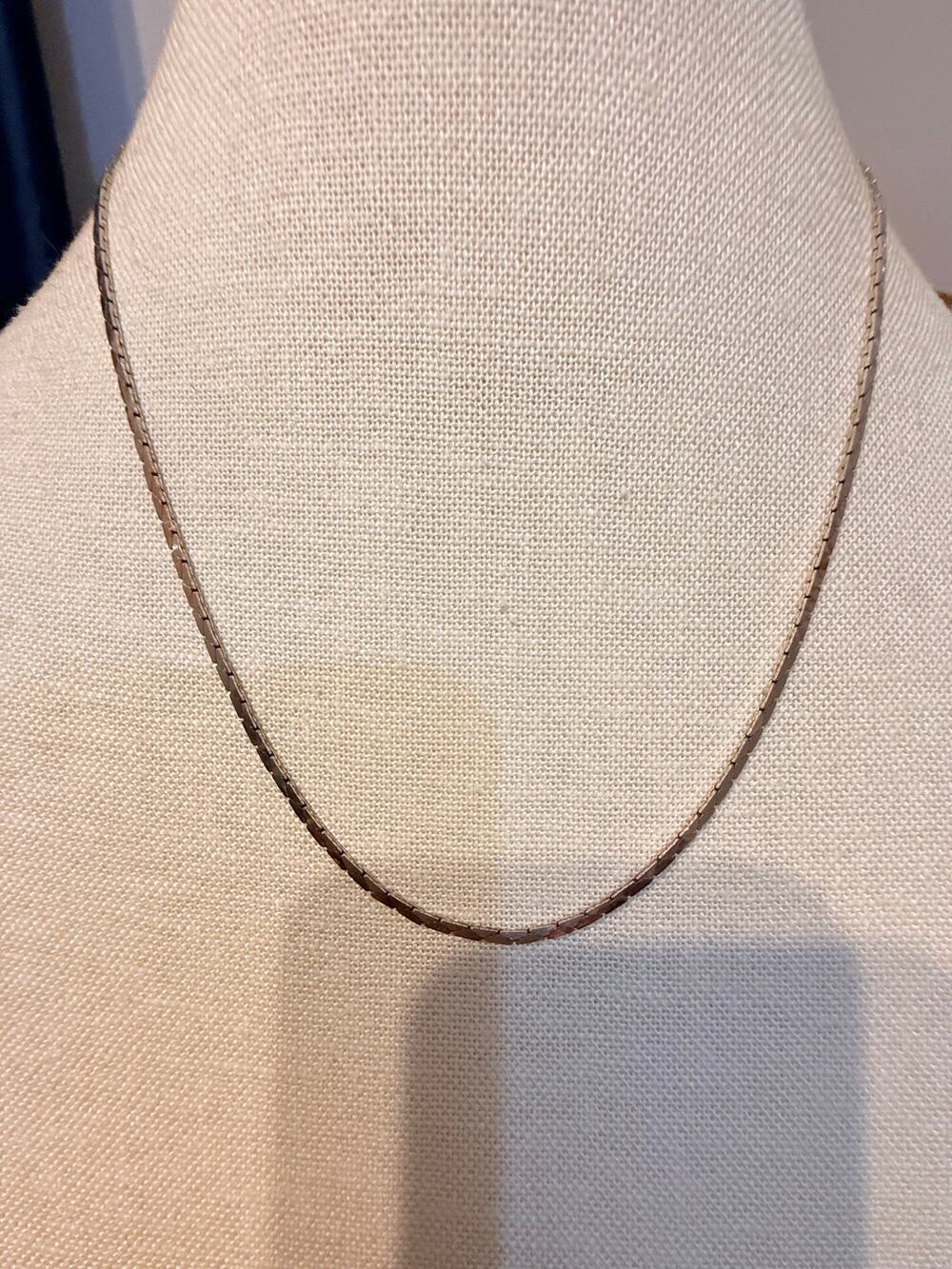 Vintage 18” Silver Tone Flat Herringbone Chain Necklace